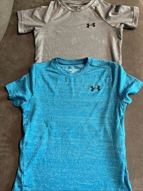 Under Armour 2 Pack Kids Short Sleeve Bundle - Yourh Small